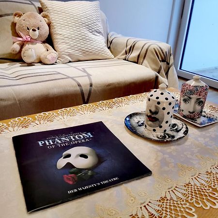 Homestay Room With Stunning Thames River View ロンドン エクステリア 写真