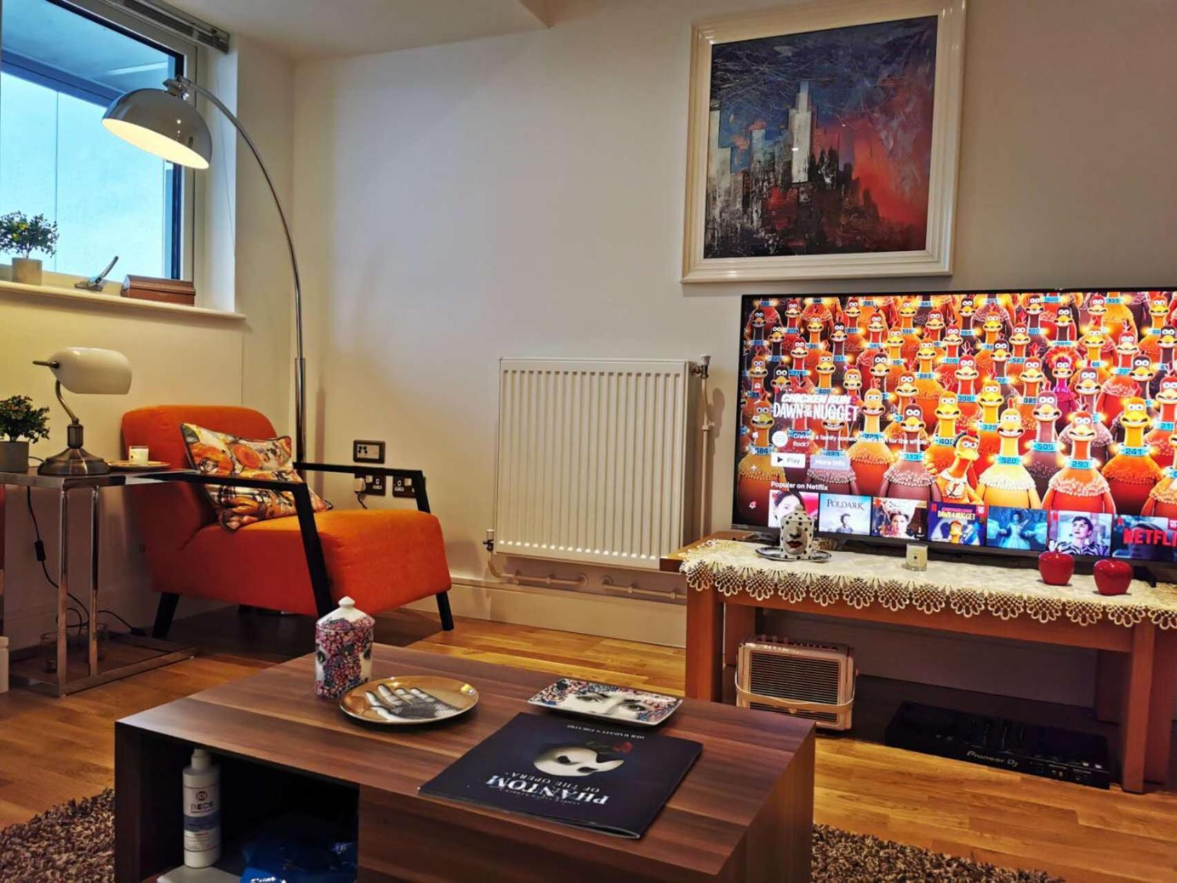 Homestay Room With Stunning Thames River View ロンドン エクステリア 写真
